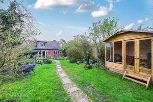 Photo 25- click for photo gallery